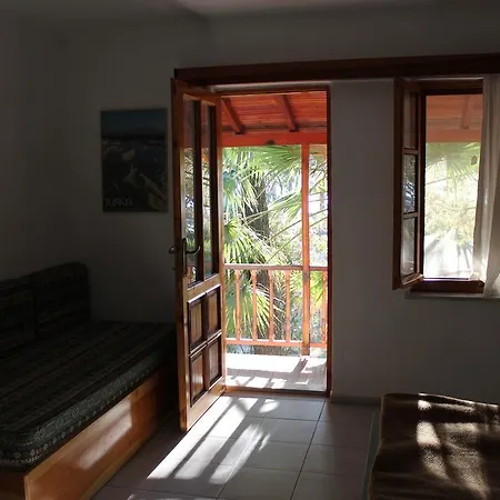 Altin Camp And - Special Category Hotel